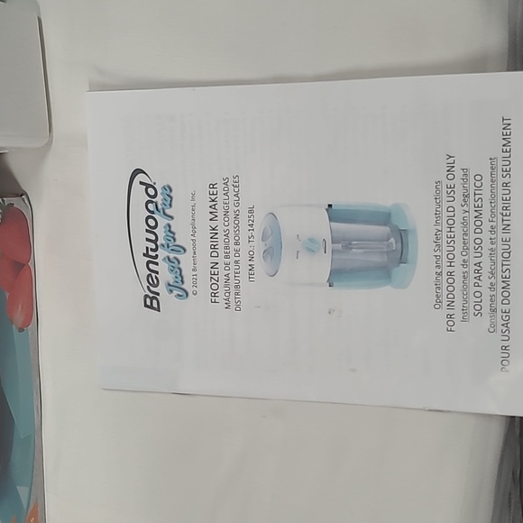 Brentwood Frozen Drink Machine - Picture 3 of 10